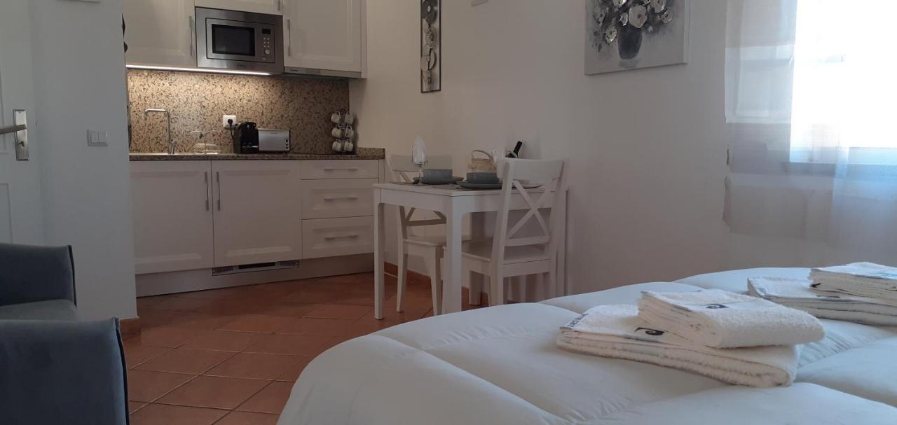 Lovely New House - Guests Apartments 奥良 外观 照片