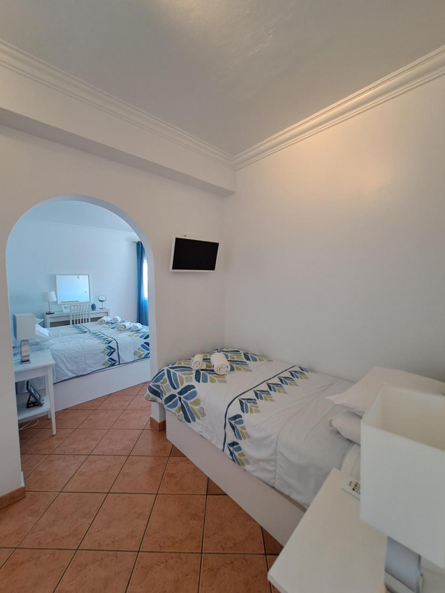 Lovely New House - Guests Apartments 奥良 外观 照片