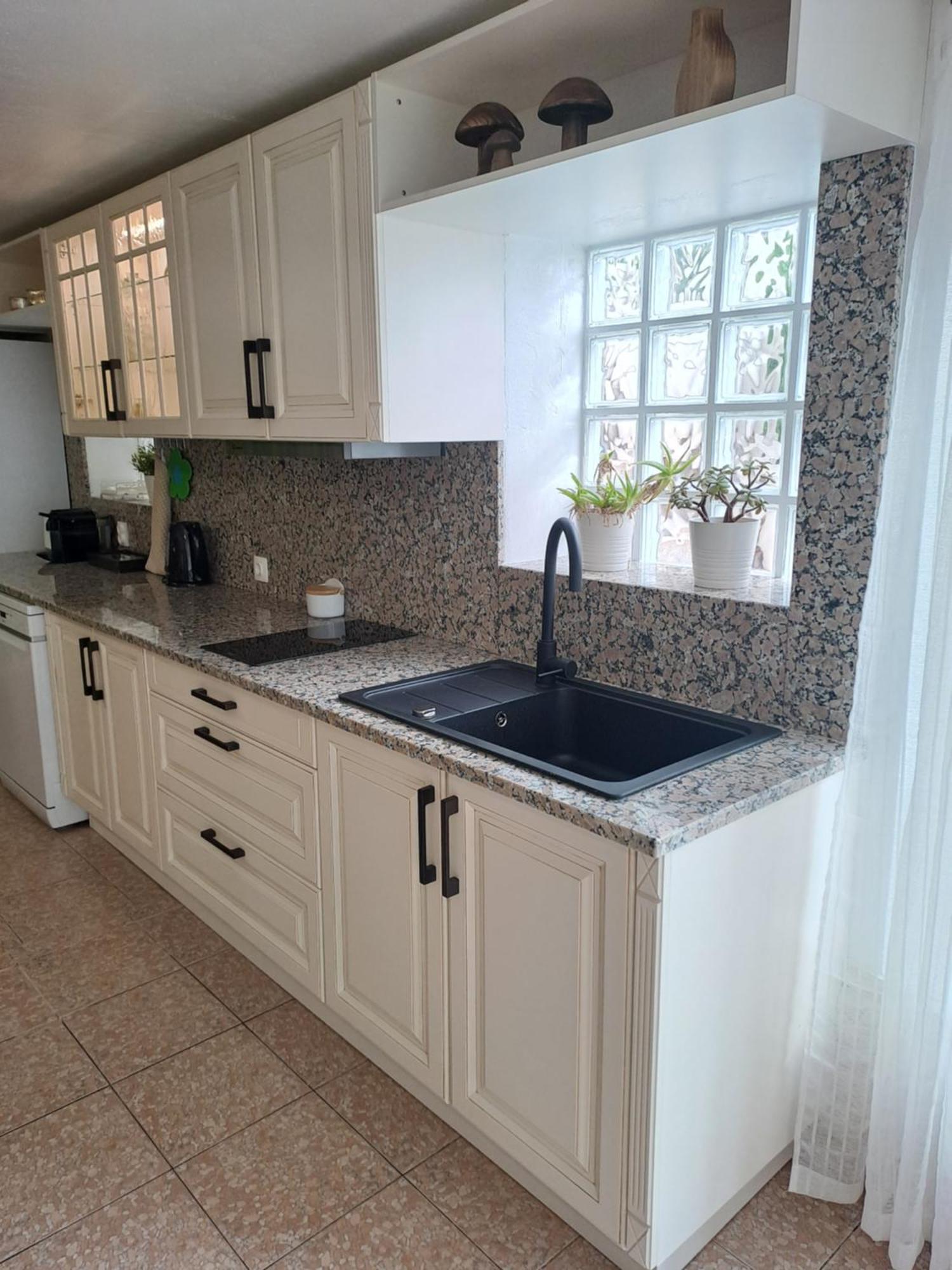 Lovely New House - Guests Apartments 奥良 外观 照片